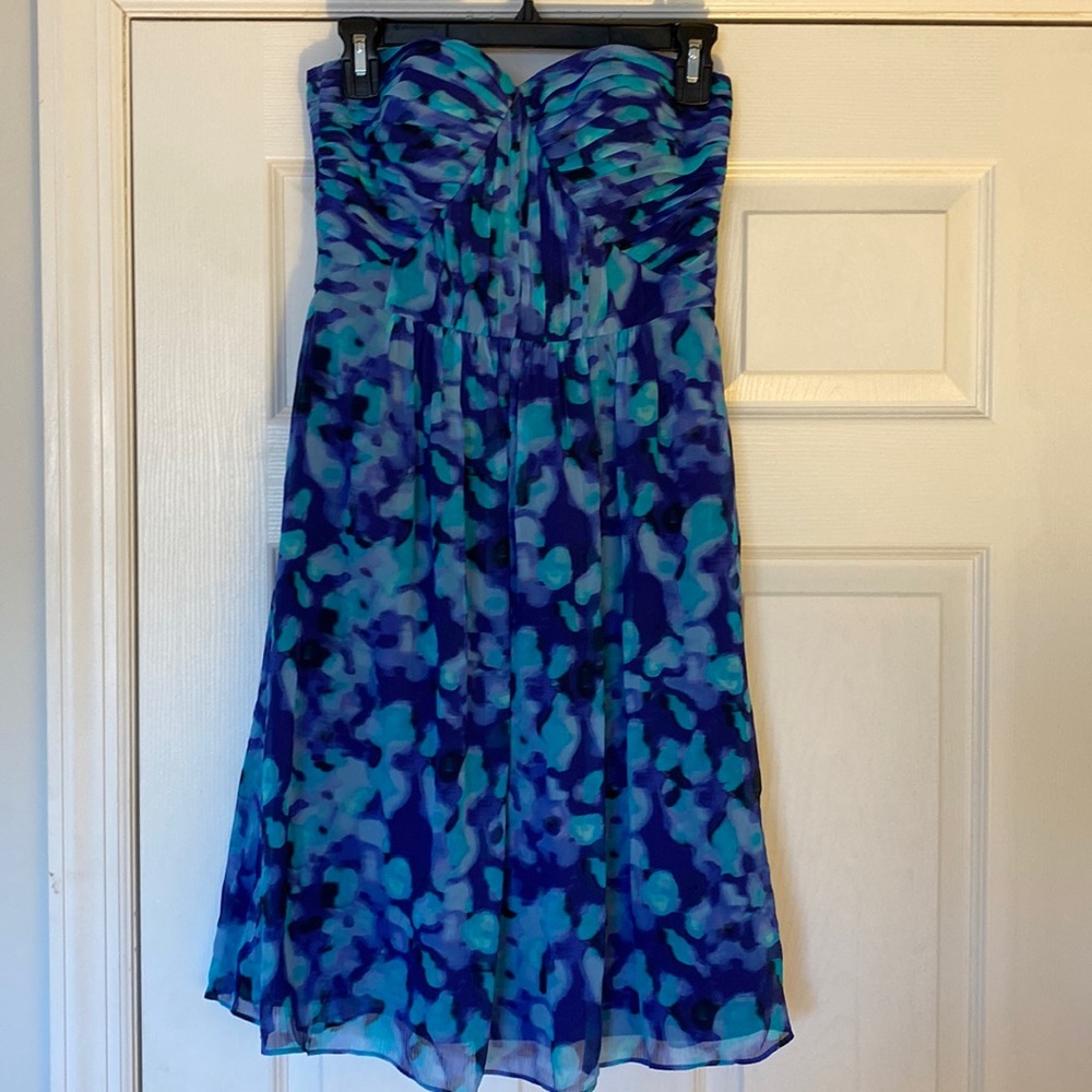 Banana Republic Strapless Sweetheart multicolor Flowy Dress. Size 2.